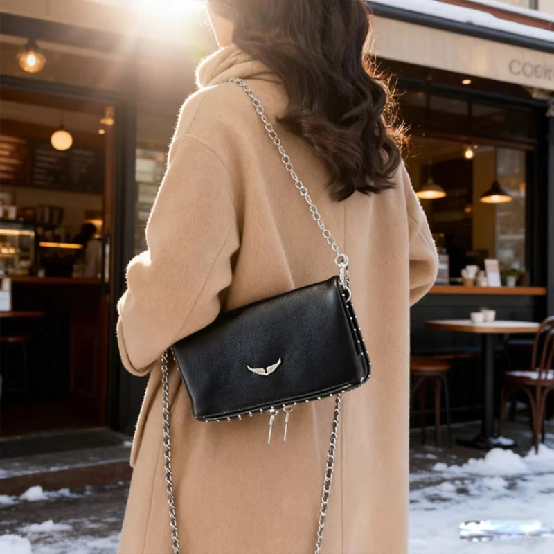 Amelia - Adjustable Chain Strap Handbag With Zipper - Image 7
