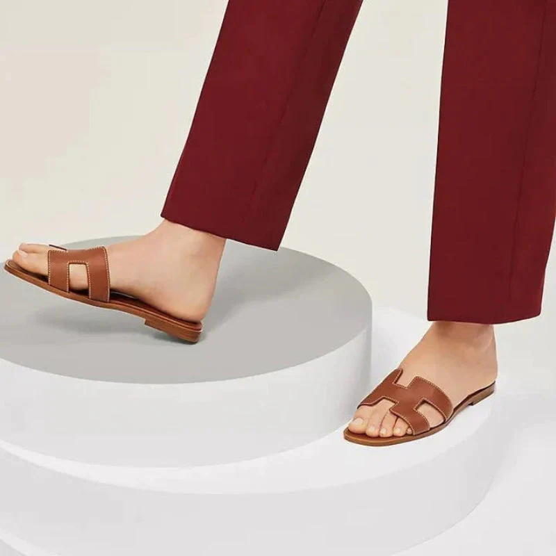 Amelia – Flat Strap Sandals with Non-Slip Sole - Image 10