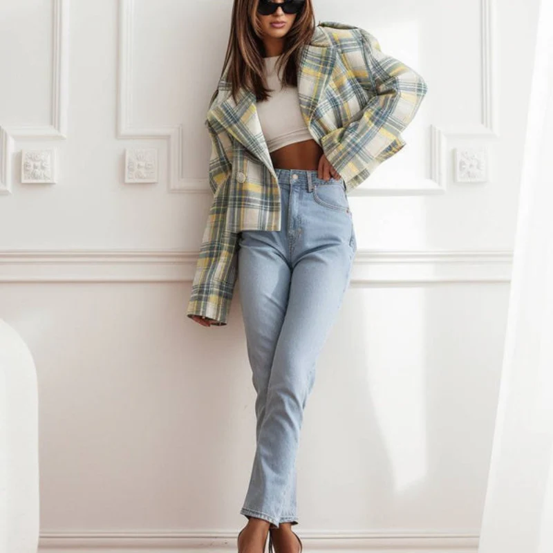 Amelia – Women's Lapel Coat - Image 5