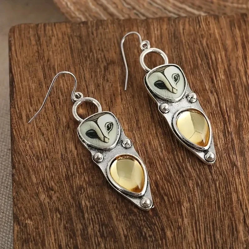 Aria – Decorative Animal-Inspired Earrings - Image 4
