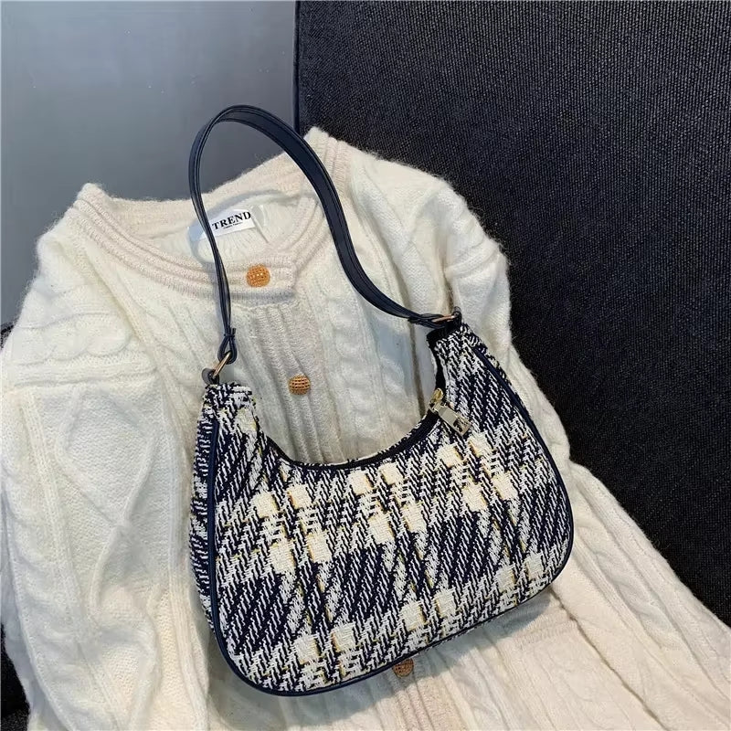 Aurelia – Checked Shoulder Bag with Large Capacity - Image 3
