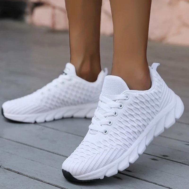 Ava – Breathable Sneakers with adjustable laces - Image 5