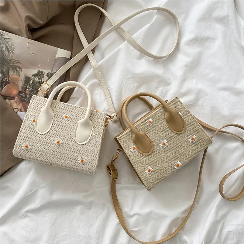 Ava – Women's Floral Print Shoulder Bag with Handles - Image 3