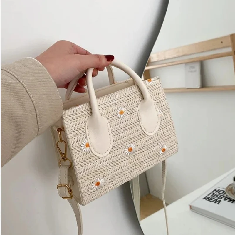 Ava – Women's Floral Print Shoulder Bag with Handles - Image 4