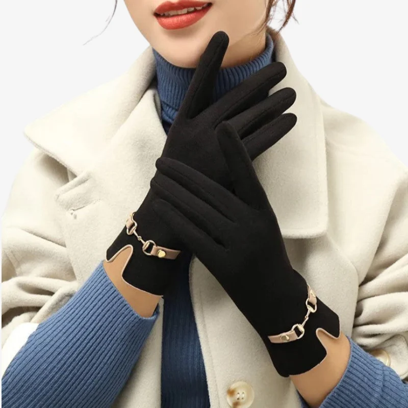 Bella – Full Finger Gloves with Chain Closure