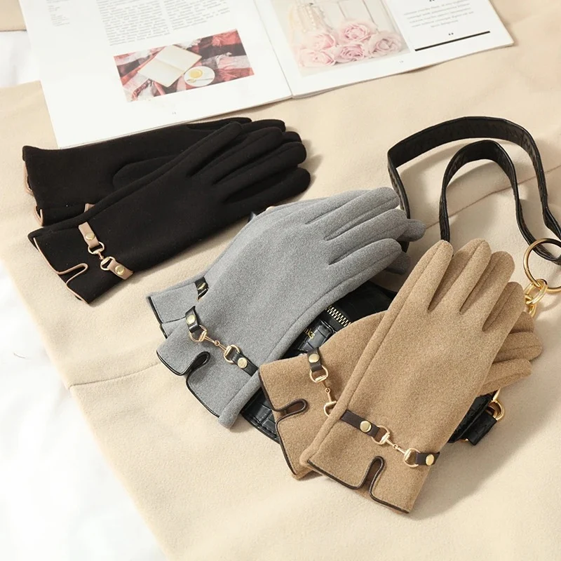 Bella – Full Finger Gloves with Chain Closure - Image 4