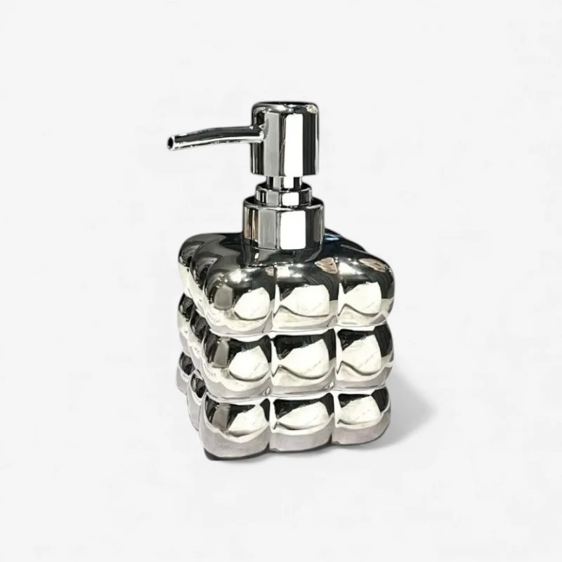 BubbleFlow – Square Soap Dispenser with Bubble Design