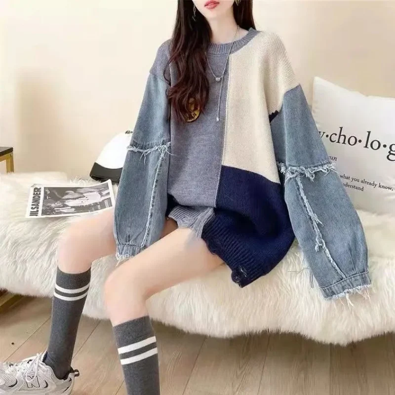 Clara – Long Sleeve Sweater with Ribbed Hem - Image 3