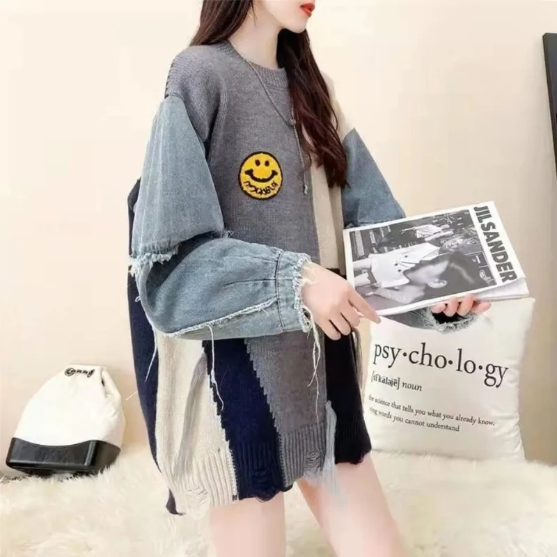 Clara – Long Sleeve Sweater with Ribbed Hem - Image 4