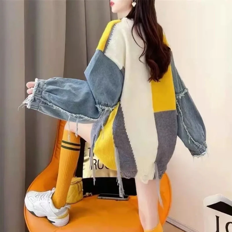 Clara – Long Sleeve Sweater with Ribbed Hem - Image 6