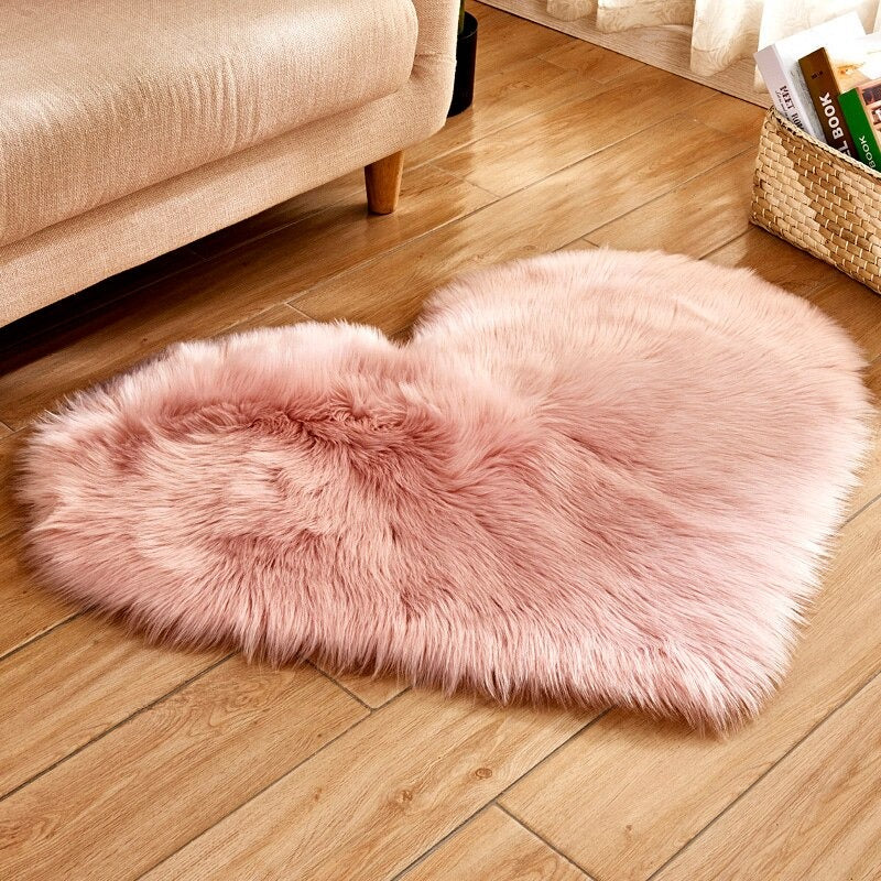 CozyHeart – Decorative Rug with Heart-Shaped Design - Image 15