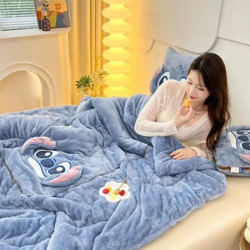 CozyNest – Playful Design Blanket and Pillow Set - Image 8