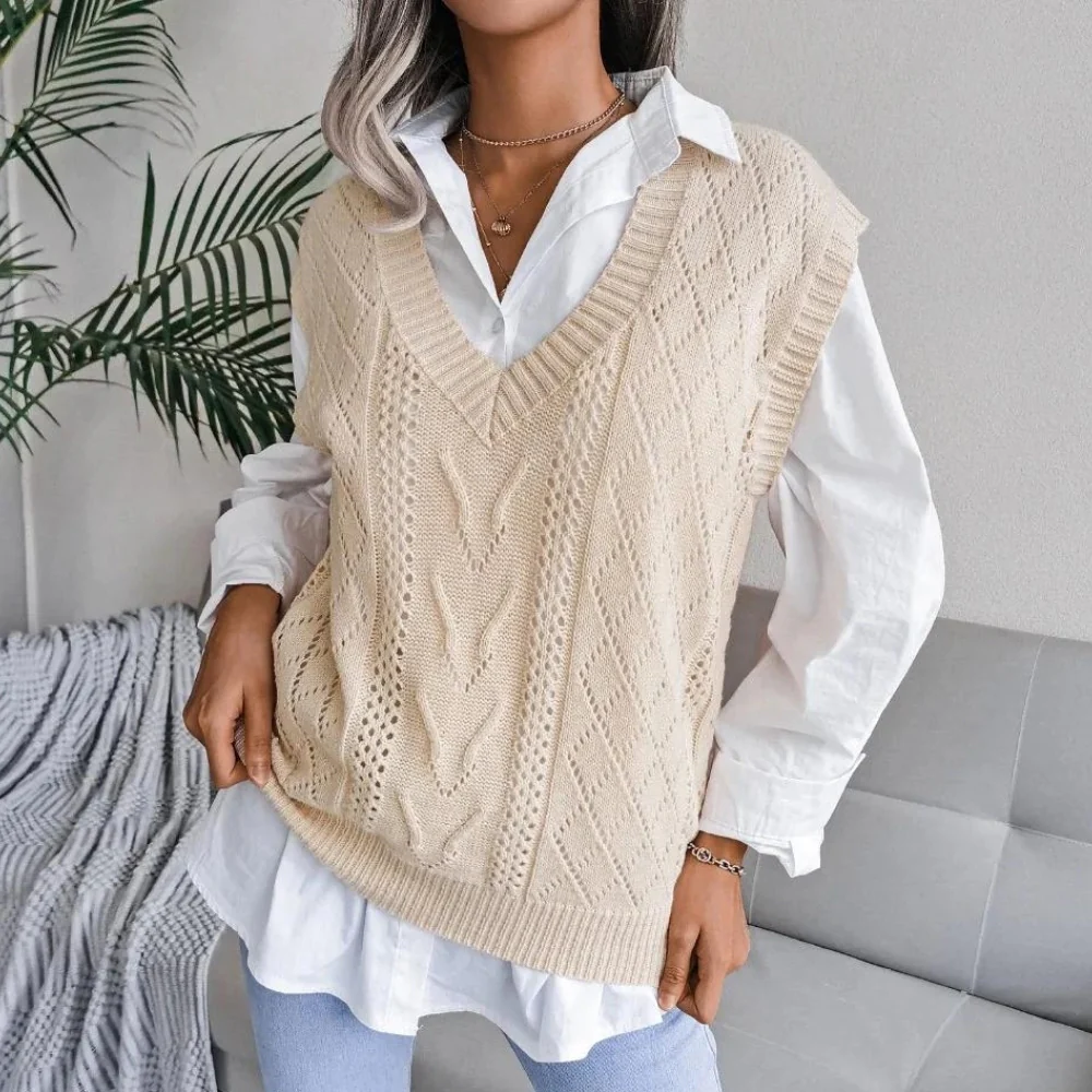 Eliana – Sleeveless V-Neck Sweater with Loose Fit - Image 5