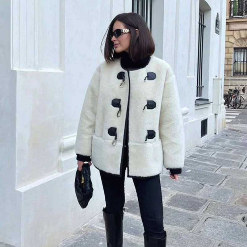 Elina – Long Sleeve Jacket with Crew Neck and Button Closure - Image 3