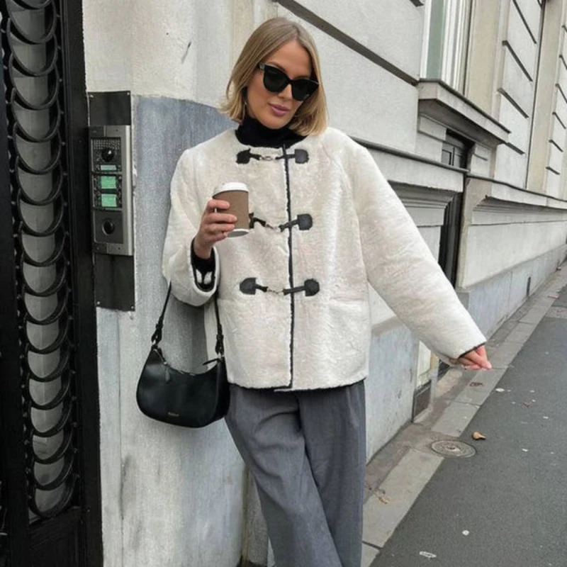 Elina – Long Sleeve Jacket with Crew Neck and Button Closure - Image 4