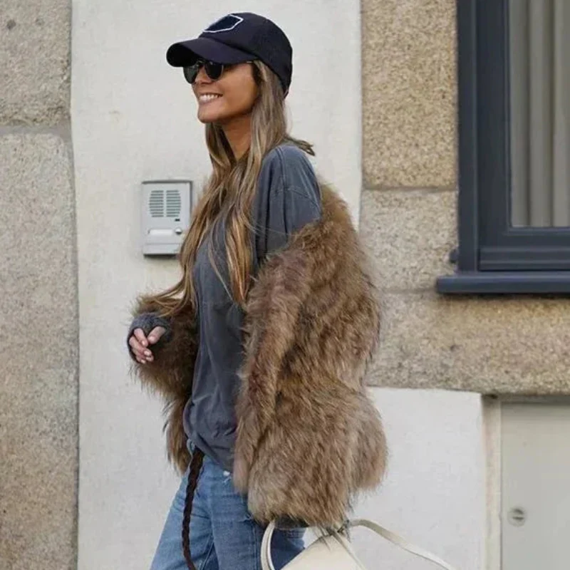 Ella – Long Sleeve Coat with Lapel Collar and Fur Details - Image 2