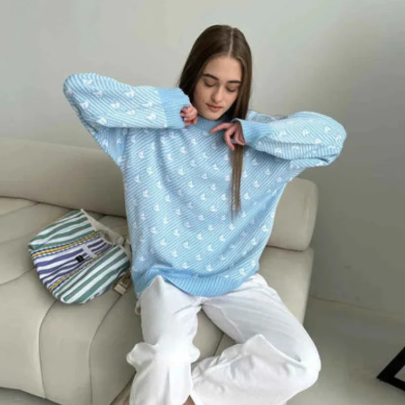 Emma – Loose-fitting Long Sleeve Crew Neck Sweater - Image 6