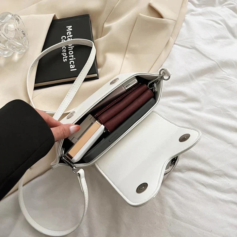 Emma – Shoulder Bag with Adjustable Strap & Handle - Image 6