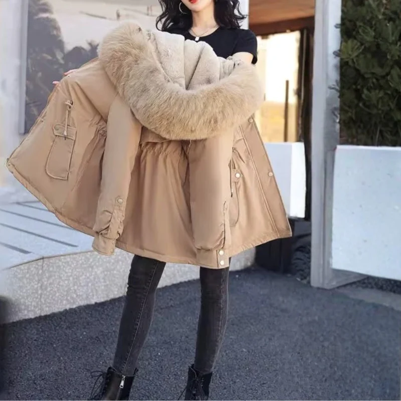 Femke – Padded jacket with fur collar and multiple pockets - Image 6