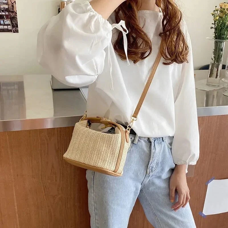 Fleur – Shoulder bag with long strap, handle and zipper - Image 3