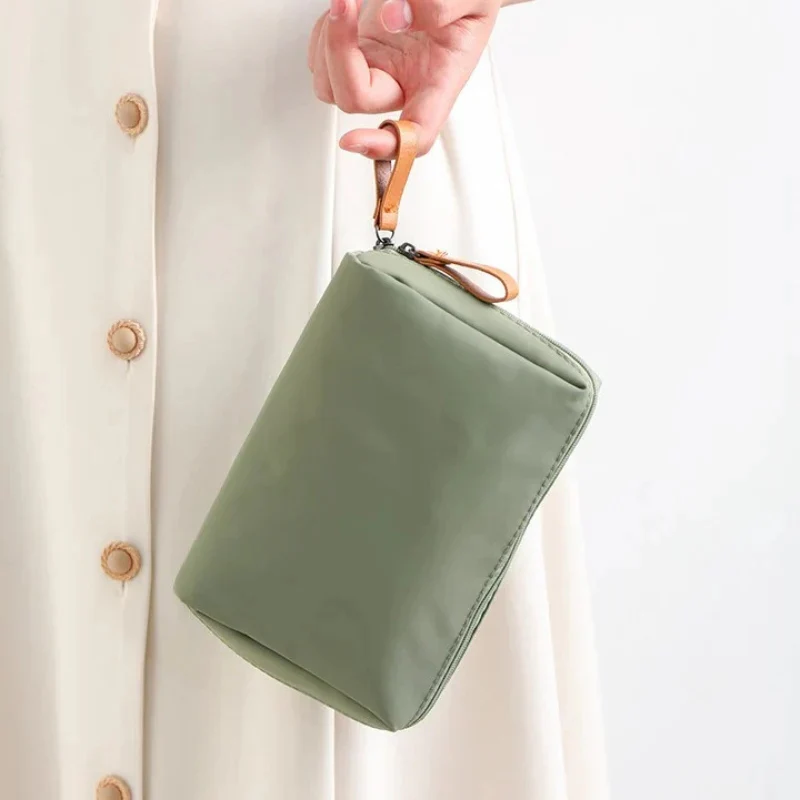 Gisela - Double Zipper Makeup Bag - Image 5