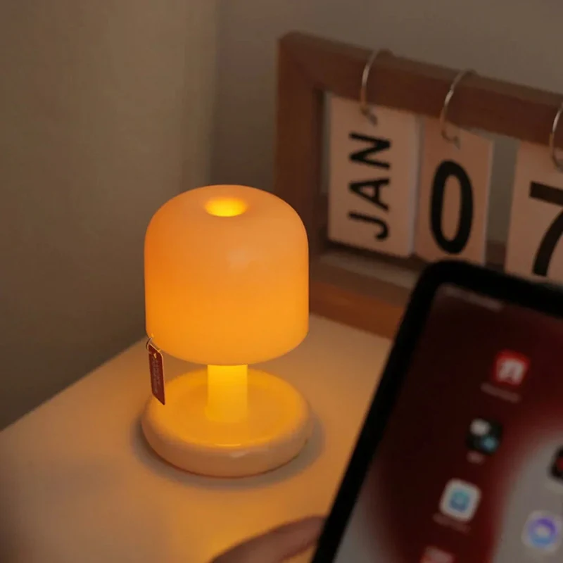 GlowMush – Rechargeable LED Table Lamp with Mushroom Design - Image 2