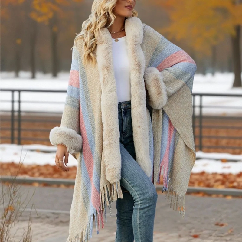 Grace – Long Sleeve Poncho with Faux Fur Collar - Image 2
