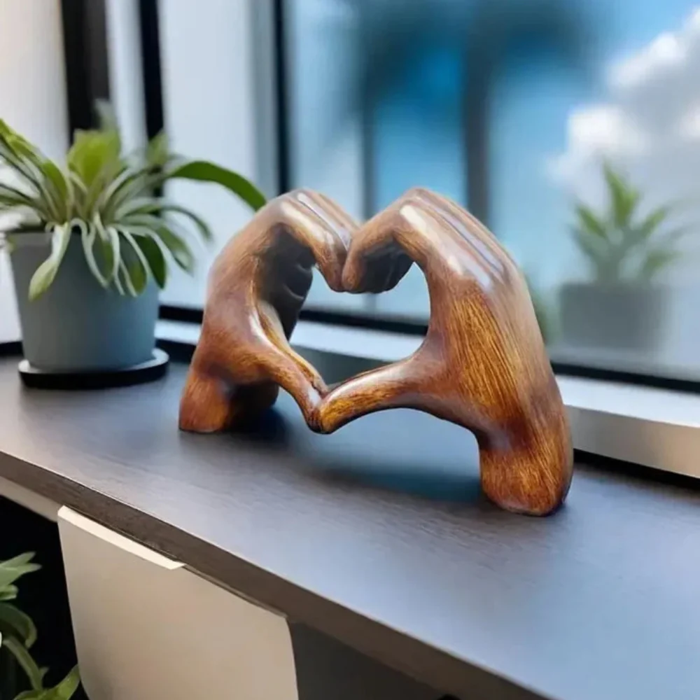 HeartCraft – Handmade Love Symbol Sculpture for Decoration - Image 4
