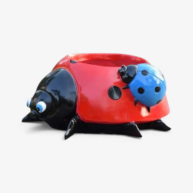 LadyBloom – Outdoor flower pot with ladybug - Image 2