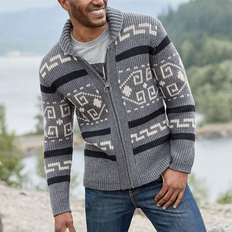 Leo – Sweater with Front Zipper & Subtle Pattern - Image 4