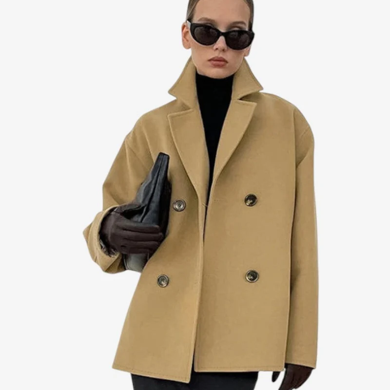 Liana – Long coat with a dropped collar and button closure
