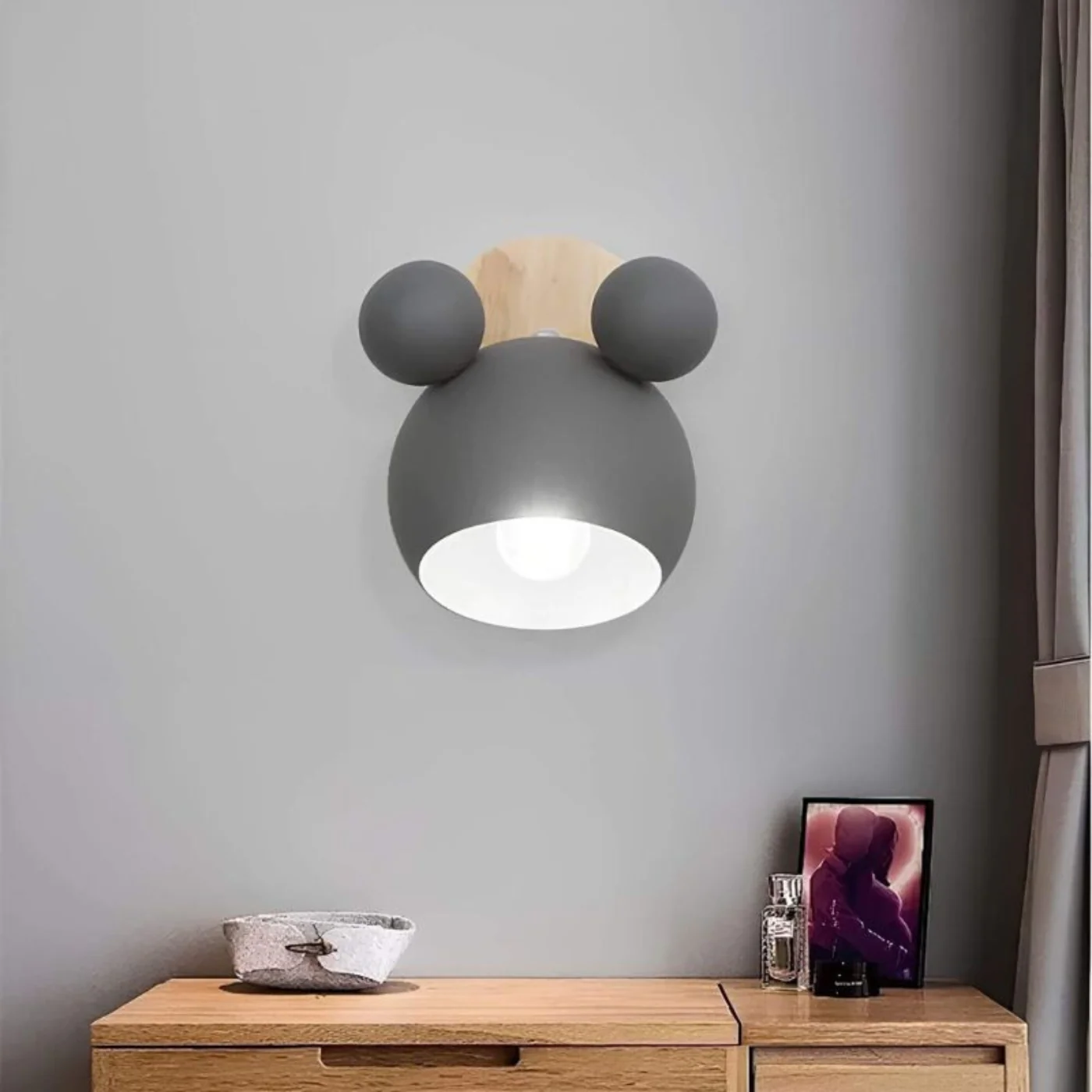LightJoy – Decorative LED Wall Lamp with Cartoon Inspiration - Image 8