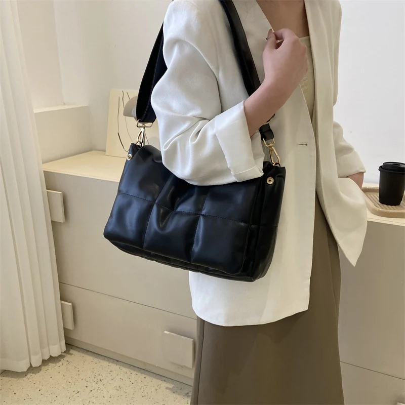 Lily – Ash with adjustable strap & button closure - Image 5
