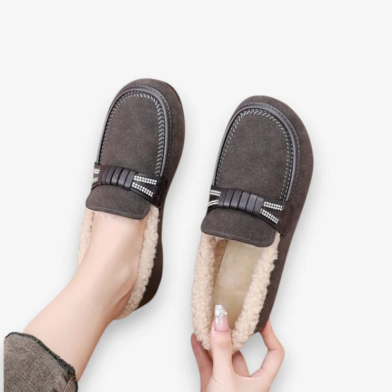 Lily – Round Toe Shoes with Anti-Slip Grip and Fur Design - Image 2
