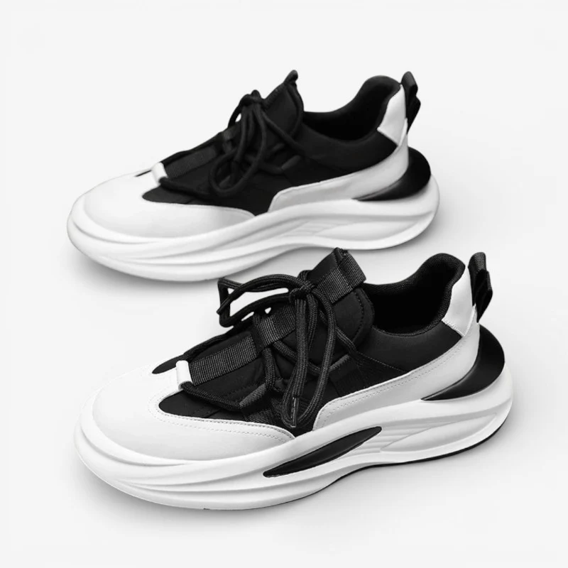 Lucas – Round Toe Shoes with Adjustable Laces