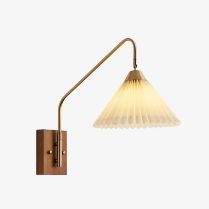 LumaShade – Twisted wall lamp with an umbrella-shaped shade