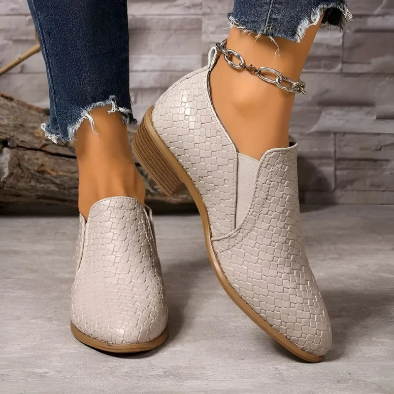 Luna – Women's Shoes with Round Toe & Zigzag Pattern - Image 10