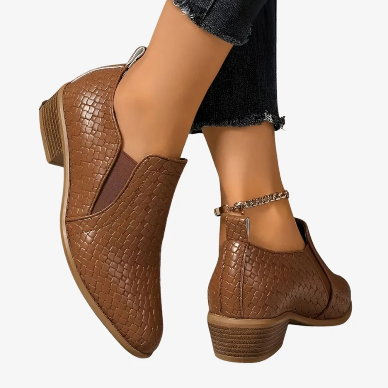 Luna – Women's Shoes with Round Toe & Zigzag Pattern - Image 3