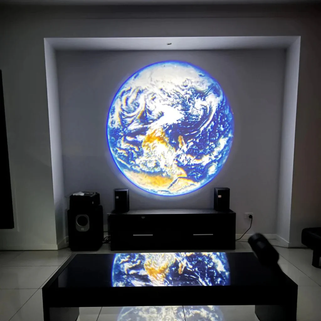 LunaOrbit – Moon & Earth Projector Lamp with Rotation and Flexible Neck - Image 3
