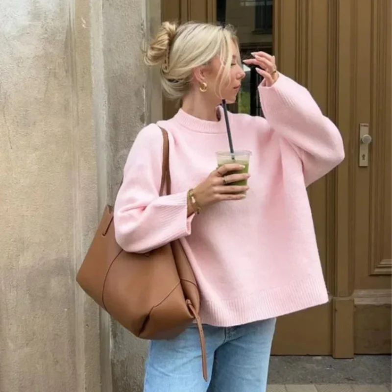 Mara – Crew Neck Long Sleeve Sweater with Ribbed Hem - Image 3