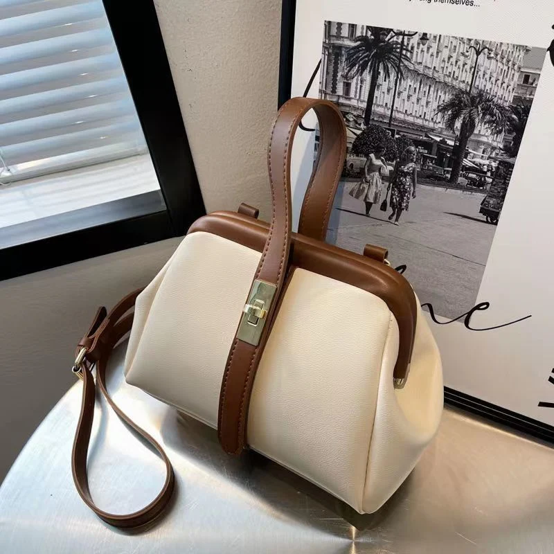 Mia – Women's Bag with Handle & Adjustable Shoulder Strap - Image 4