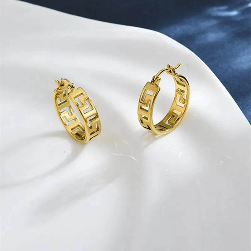Mia – Round Earrings with Adjustable Hooks - Image 5