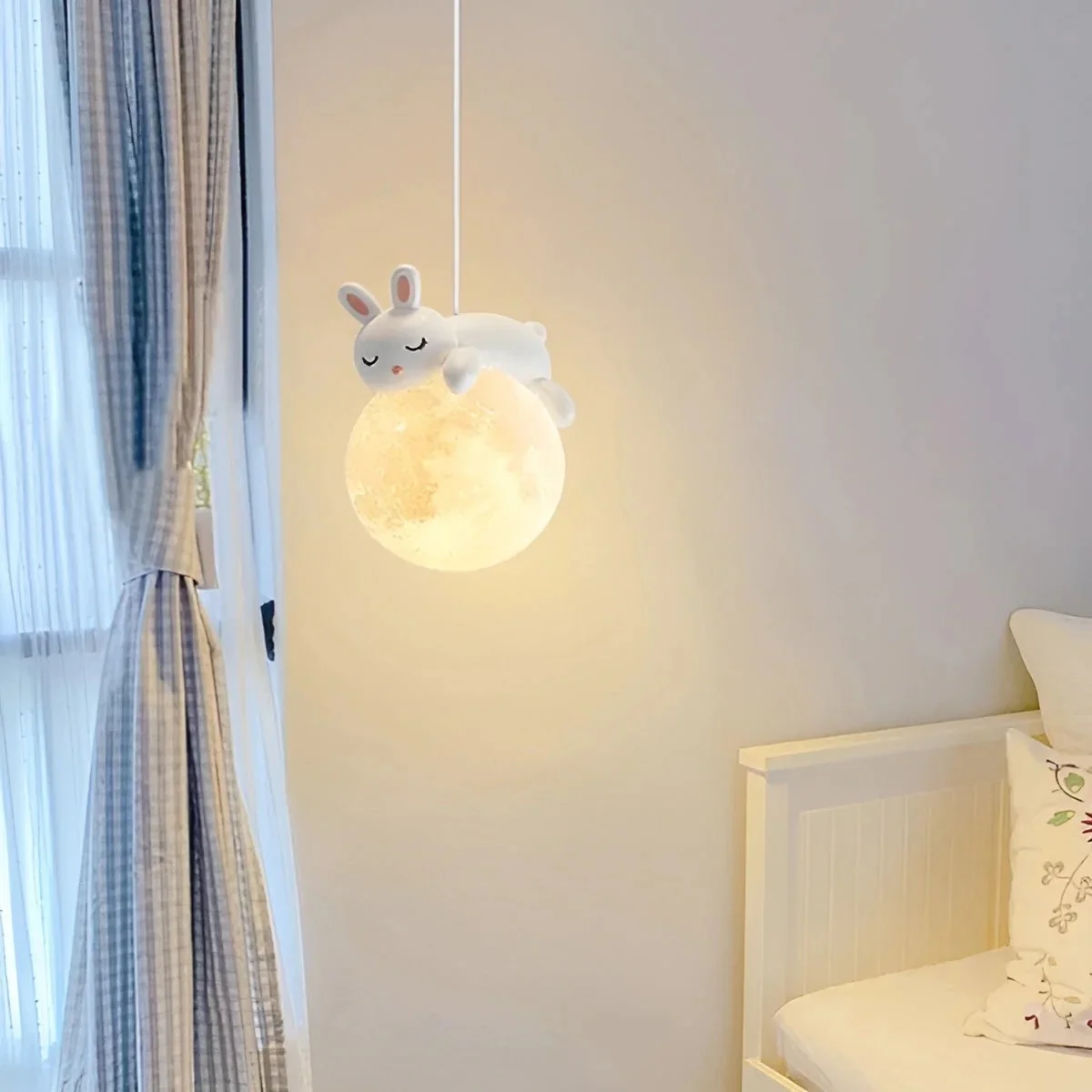 MoonPals – LED pendant lamp with moon and animal design - Image 5