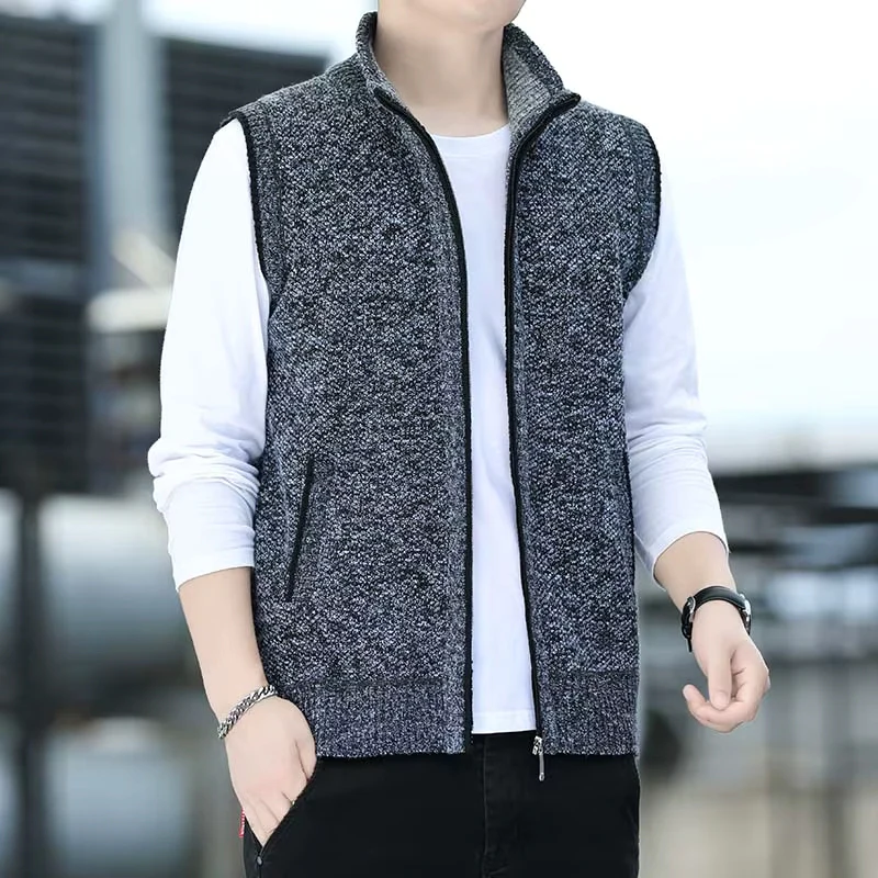 Nathan – Sleeveless Zip-Up Sweater with Pockets - Image 8