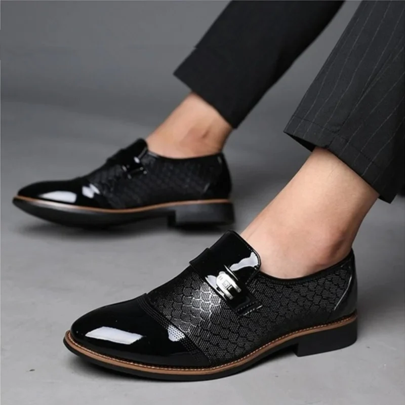 Nathan – Round Toe Shoes with a Pressed Pattern - Image 5