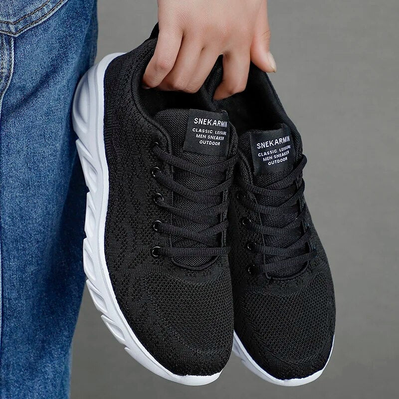 Noah – Sneakers with a breathable open design and anti-slip grip - Image 8