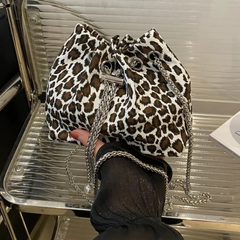 Nola – Women's Handbag - Image 6