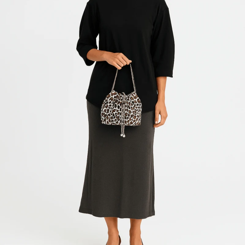Nola – Women's Handbag - Image 7