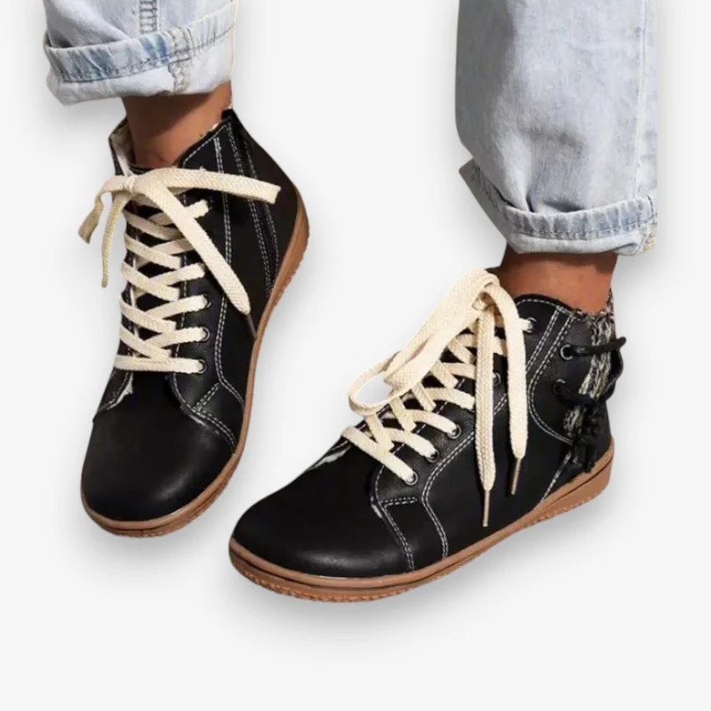Nora – Lace-Up Boots with Round Toe and Zipper