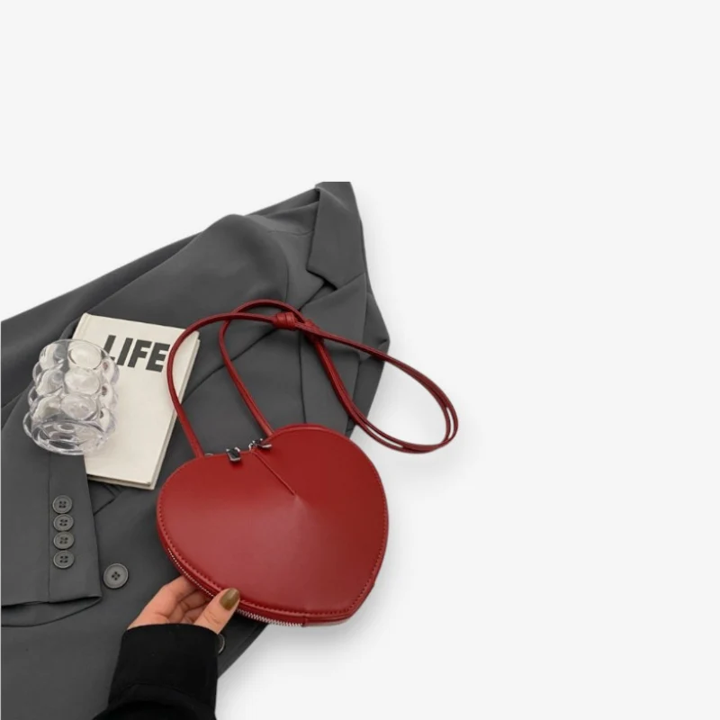 Nora – Women's Heart-Shaped Shoulder Bag with Adjustable Shoulder Strap - Image 4